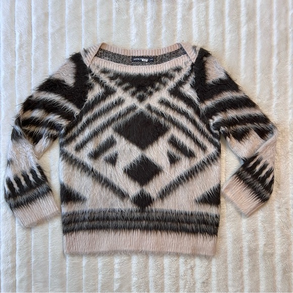 ANTIK BATIK black cream fuzzy mohair tribal pattern sweater - FR 42 - Picture 3 of 6